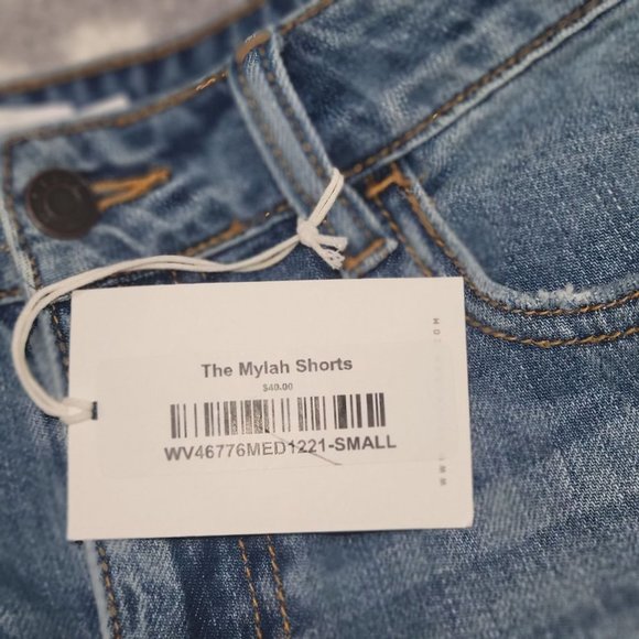 NEW Cello distressed jean Shorts size small - Picture 4 of 8